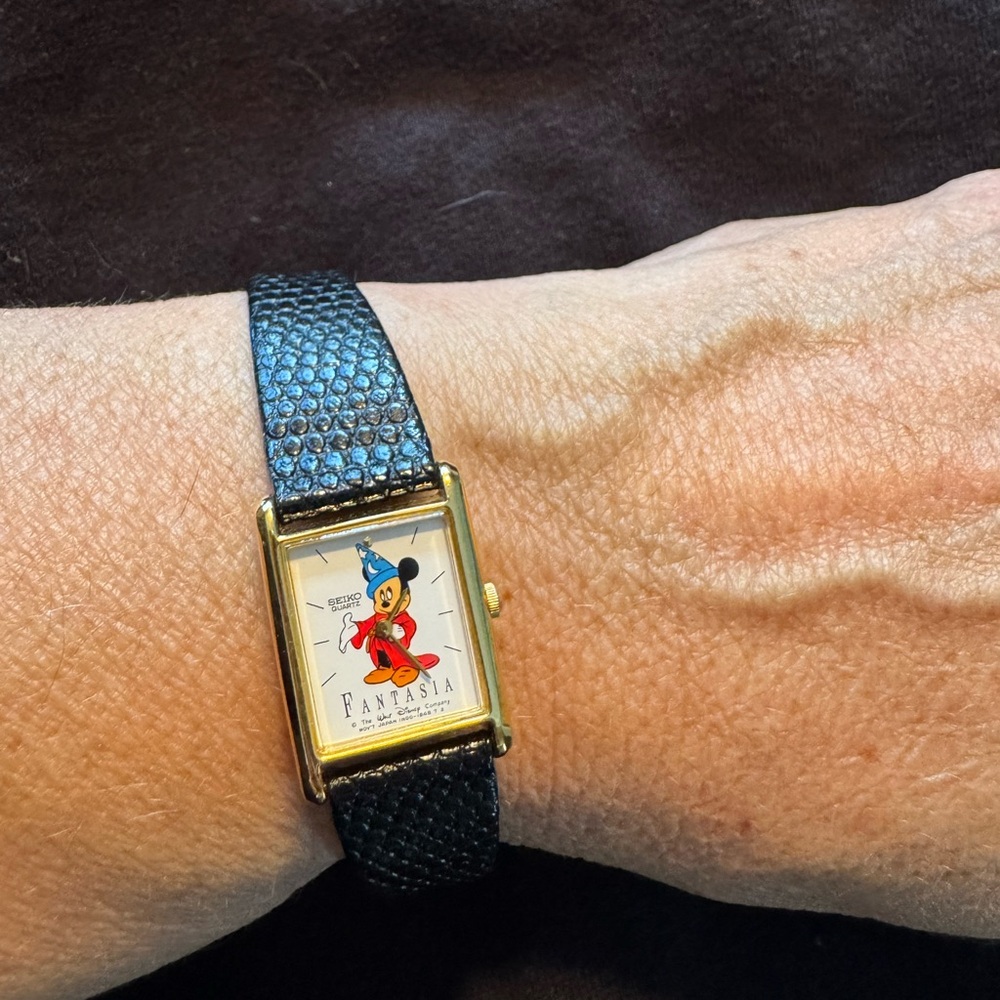 Disney Fantasia Gold and Black Seiko women Watch